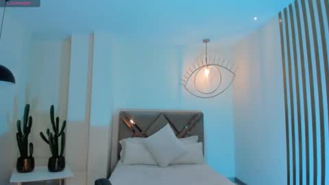 Tara Lawrence online show from February 2025 05:29:02 PM