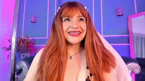 Snapshot of tarataylorr chatting on November 2025 02:34:02 AM Tara online show from November 2025 02:34:02 AM