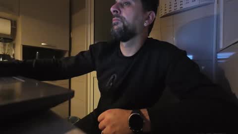 tarkan198 online show from February 2025 04:43:01 AM