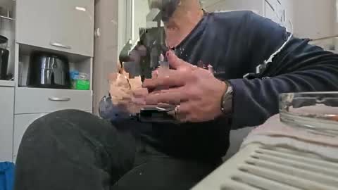 tarkan198 online show from February 2025 07:33:01 AM