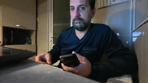 tarkan198 online show from February 2025 07:17:02 PM