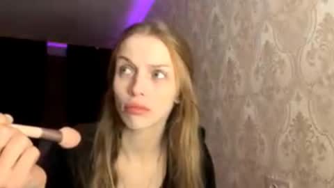 Snapshot of tarraknoflicek chatting on December 2025 04:25:01 PM Jane online show from December 2025 04:25:01 PM