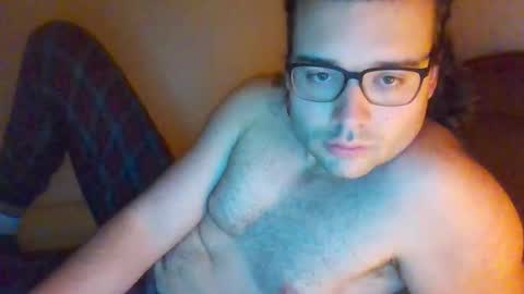 Snapshot of tarzanwild68 chatting on December 2024 01:54:01 AM TarzanWild68 online show from December 2024 01:54:01 AM