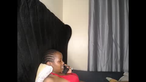 Snapshot of tasha_kimmy chatting on October 2025 06:01:01 PM Ireen online show from October 2025 06:01:01 PM