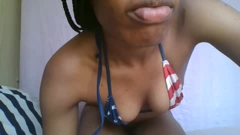 Snapshot of tastey_babe chatting on February 2026 07:23:02 AM tastey_babe online show from February 2026 07:23:02 AM