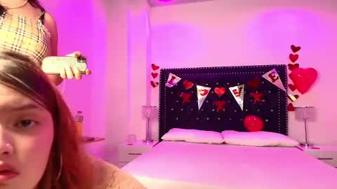 Snapshot of tata_and_michi chatting on February 2025 03:15:02 AM tata_and_michi online show from February 2025 03:15:02 AM