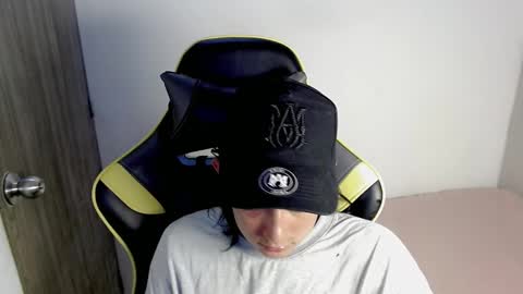 Snapshot of tatannn_ chatting on November 2025 06:40:02 PM T A T A N online show from November 2025 06:40:02 PM