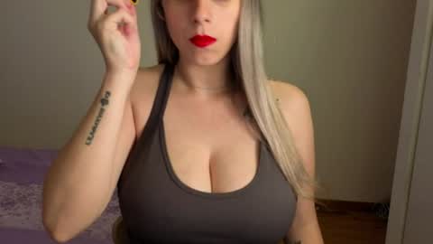 tateisblonde online show from July 2026 01:08:02 PM