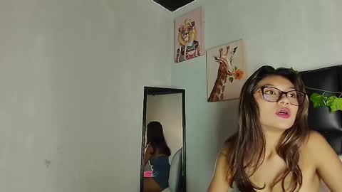 tatiana_mendoza online show from March 2025 08:38:02 PM