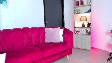 tatiana_mendoza online show from October 2025 05:36:02 PM