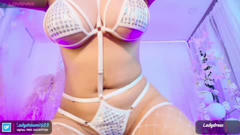 Snapshot of tatiana_ruiiz chatting on December 2024 06:01:01 AM Tatiana online show from December 2024 06:01:01 AM