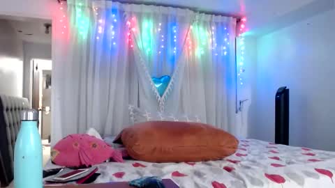 Snapshot of tatianagiraldo12 chatting on February 2025 02:50:02 AM tatiana giraldo online show from February 2025 02:50:02 AM