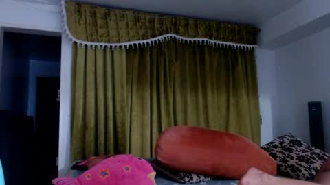 Snapshot of tatianagiraldo12 chatting on September 2025 11:27:02 PM tatiana giraldo online show from September 2025 11:27:02 PM