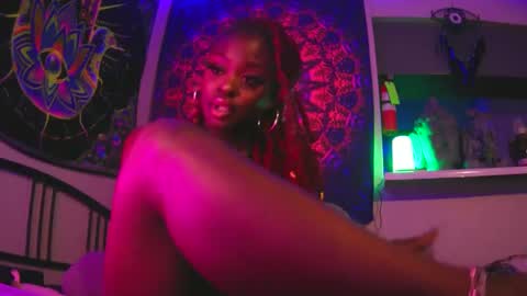 Snapshot of tatithegoddess chatting on January 2025 08:43:02 AM Tati the Ebony goddess online show from January 2025 08:43:02 AM