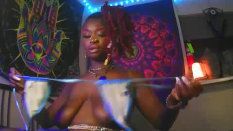 Snapshot of tatithegoddess chatting on February 2025 07:15:01 AM Tati the Ebony goddess online show from February 2025 07:15:01 AM