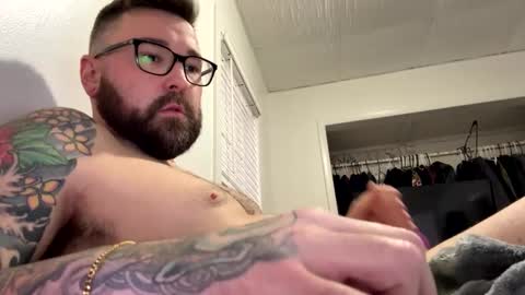 Snapshot of tattedcouple_777 chatting on December 2024 07:07:02 PM MrMrs online show from December 2024 07:07:02 PM