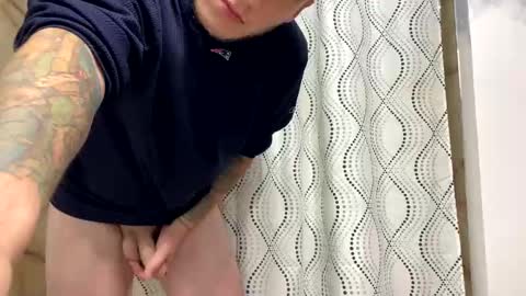 Snapshot of tattedhubs5 chatting on October 2025 03:05:02 AM tattedhubs5 online show from October 2025 03:05:02 AM