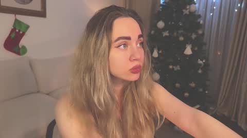 Snapshot of tatti_1 chatting on January 2025 10:19:01 PM Tata online show from January 2025 10:19:01 PM