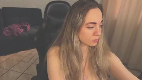 Snapshot of tatti_1 chatting on February 2025 04:59:02 AM Tata online show from February 2025 04:59:02 AM