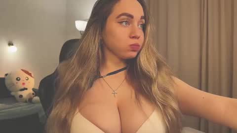 Snapshot of tatti_1 chatting on February 2025 04:15:01 AM Tata online show from February 2025 04:15:01 AM