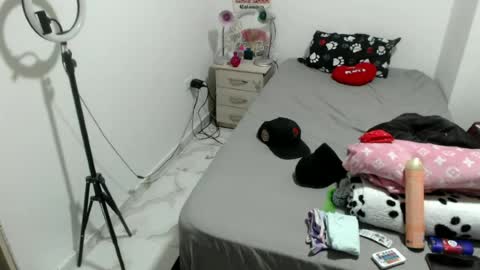 tatto_smoke_couple online show from July 2026 05:09:02 AM