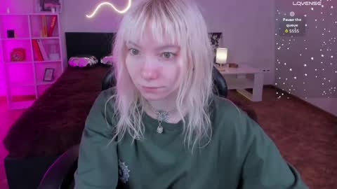 tattoo_artbaby online show from April 2026 12:50:02 AM