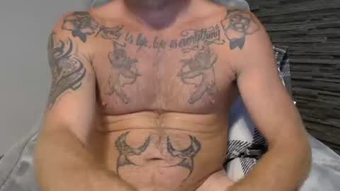 Snapshot of tattoo_london chatting on February 2026 11:31:02 PM tattoo_london online show from February 2026 11:31:02 PM