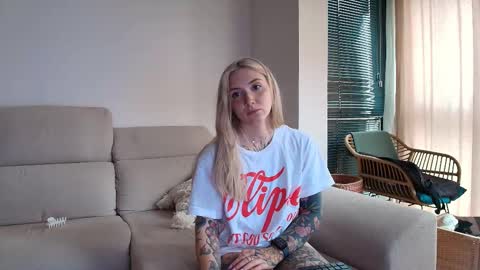 tattoobbgirl online show from February 2026 01:47:01 PM