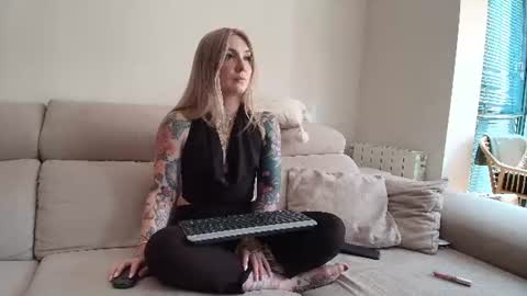 Snapshot of tattoobbgirl chatting on July 2026 02:32:01 PM tattoobbgirl online show from July 2026 02:32:01 PM