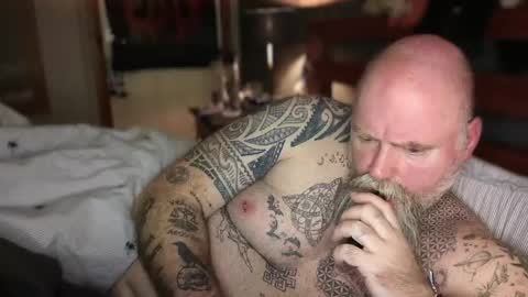 Tattooeddilf 01 online show from December 2025 01:44:02 AM