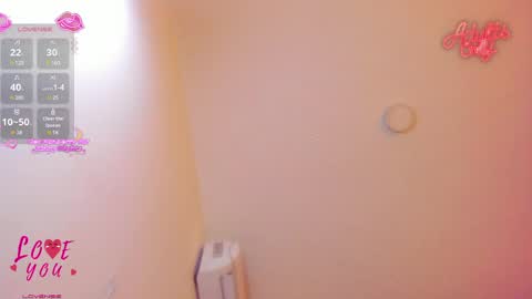 Snapshot of tattoofox_ chatting on May 2026 09:27:01 PM Tatoo foxx online show from May 2026 09:27:01 PM