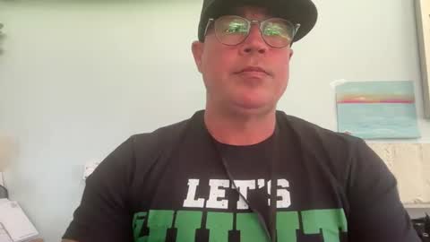 Snapshot of tattoosandabs chatting on February 2025 04:29:01 PM tattoosandabs online show from February 2025 04:29:01 PM