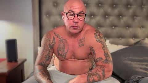 Snapshot of tattoosandabs chatting on February 2025 10:07:01 AM tattoosandabs online show from February 2025 10:07:01 AM