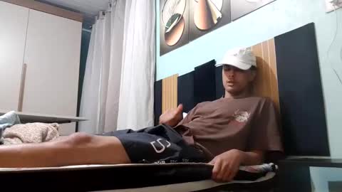 Snapshot of taulerfox chatting on October 2025 07:21:01 PM Caito online show from October 2025 07:21:01 PM