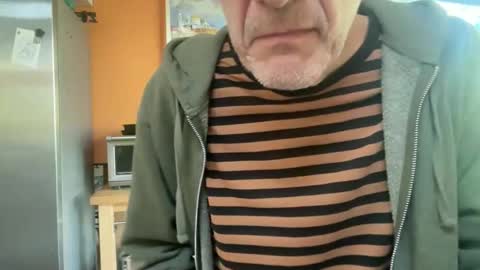 Snapshot of tauromolo chatting on April 2026 04:40:02 PM tauromolo online show from April 2026 04:40:02 PM