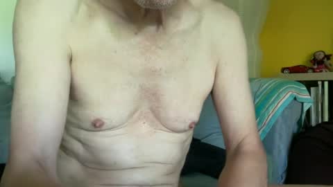 Snapshot of tauromolo chatting on July 2026 05:04:02 PM tauromolo online show from July 2026 05:04:02 PM