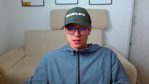 Snapshot of taurus4k chatting on January 2025 01:08:01 AM taurus4k online show from January 2025 01:08:01 AM