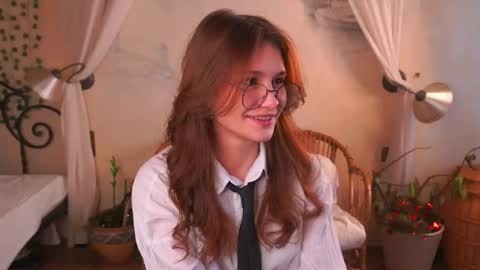 Tifany online show from March 2026 11:59:02 AM