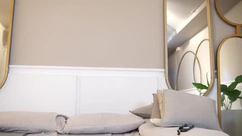 Snapshot of taylerkim chatting on November 2025 04:40:02 PM Teylor Kim online show from November 2025 04:40:02 PM