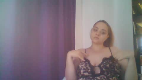 Taylor and Kaelia online show from October 2025 10:40:02 AM