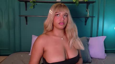 Snapshot of taylor_sexyy chatting on February 2026 11:49:01 PM Taylor online show from February 2026 11:49:01 PM