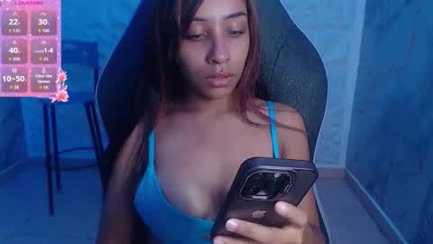 Snapshot of taylor_sophie chatting on February 2026 07:10:01 PM Taylor online show from February 2026 07:10:01 PM