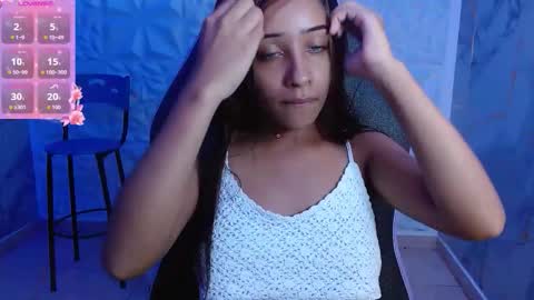 Snapshot of taylor_sophie chatting on February 2026 07:25:02 PM Taylor online show from February 2026 07:25:02 PM