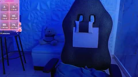 Snapshot of taylor_sophie chatting on February 2026 07:01:02 PM Taylor online show from February 2026 07:01:02 PM