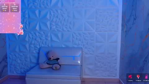 Snapshot of taylor_sophie chatting on February 2026 07:24:02 PM Taylor online show from February 2026 07:24:02 PM