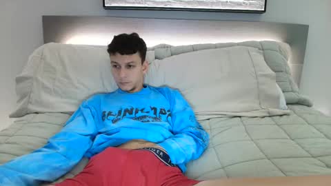 taylorcamz online show from September 2025 10:11:01 PM