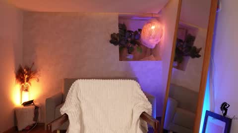 taylormichell online show from November 2025 02:11:01 PM