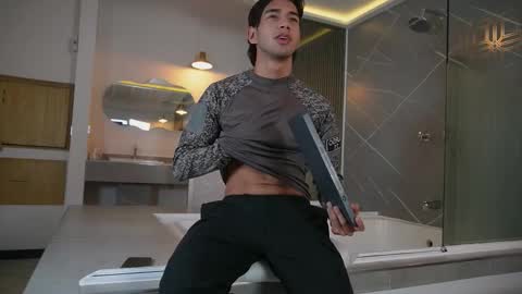 Snapshot of taylorsmiths_ chatting on December 2025 03:01:01 AM taylorsmiths_ online show from December 2025 03:01:01 AM