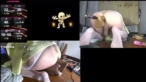 Snapshot of taylotmathews chatting on November 2025 11:25:01 AM taylotmathews online show from November 2025 11:25:01 AM