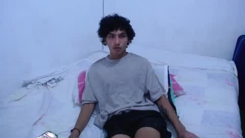 Snapshot of tayronx33 chatting on December 2024 06:09:01 PM Tayron online show from December 2024 06:09:01 PM